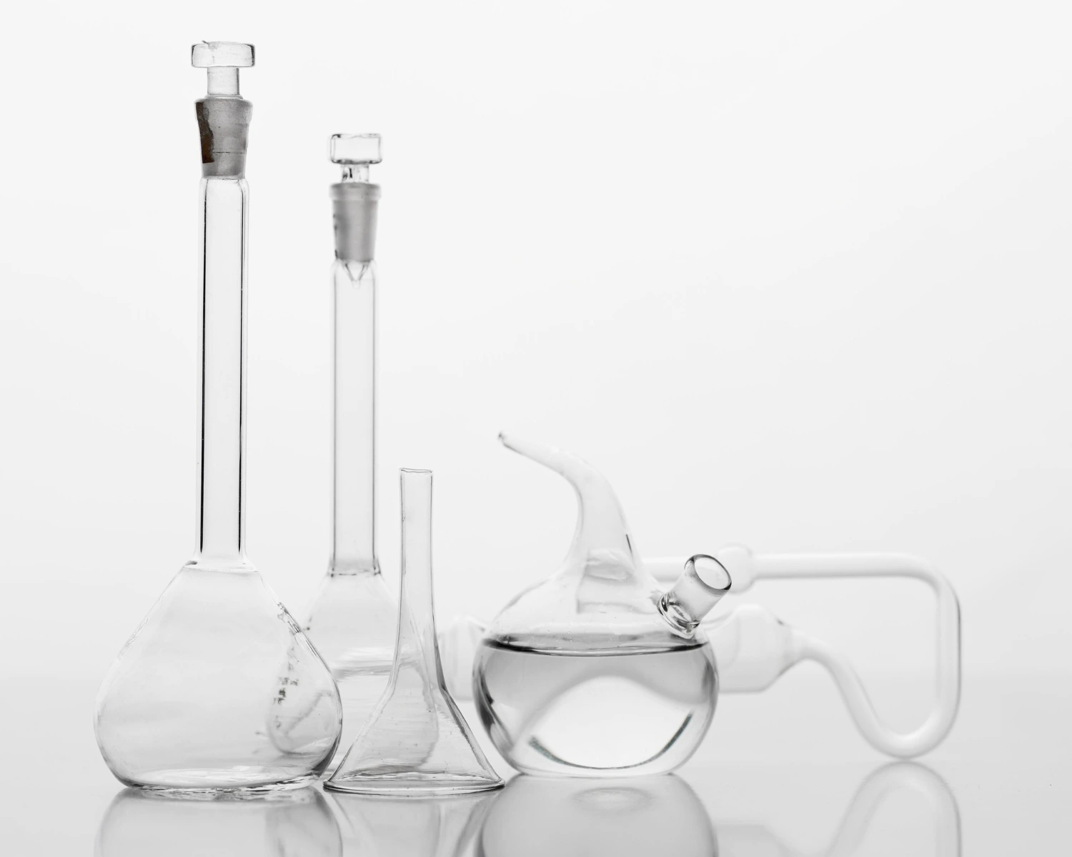 Why Global Laboratories Prefer Indian Borosilicate Glass Manufacturers